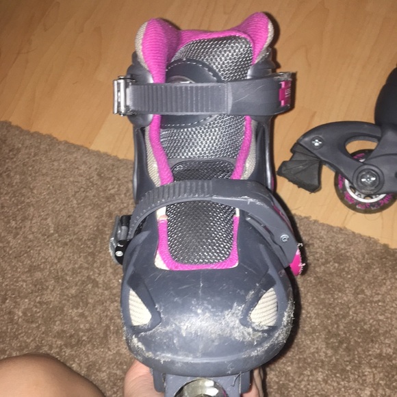 Girls adjustable rollarblades - Picture 2 of 5